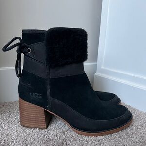 UGG Black Boots - Kirke Genuine Shearling Trim Bootie (Women Size 7.5)